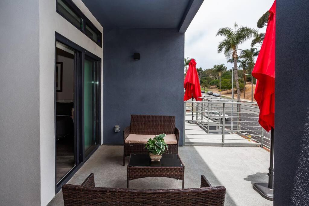 Studio With Large Balcony- San Diego Gateway Exterior photo